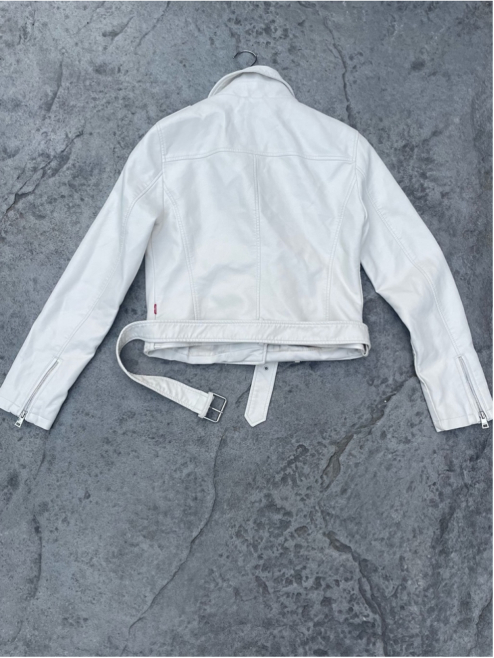Levi's White Leather Moto Jacket with Belted Hem - Picture 7 of 10